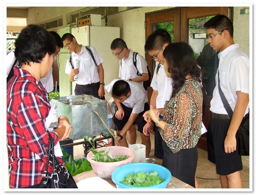 ปฏิบัติการด้านเคมี และวิทยาศาสตร์สิ่งแวดล้อม โรงเรียนเตรียมอุดมศึกษา กรุงเทพฯ