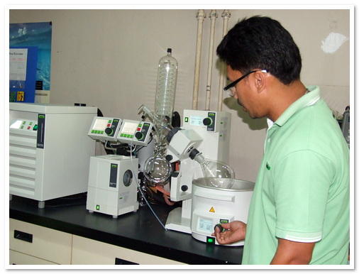 การใช้เครื่องระเหยสารแบบหมุน (Rotary Evaporator)