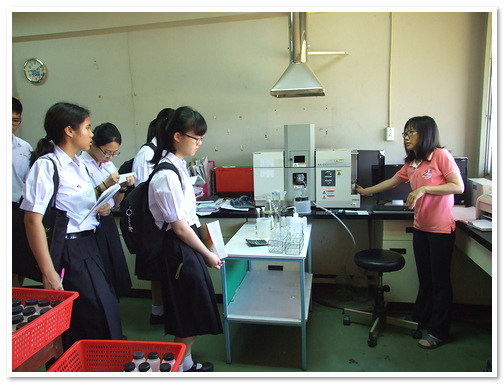 นักเรียนโรงเรียนมหิดลวิทยานุสรณ์ จ. นครปฐม