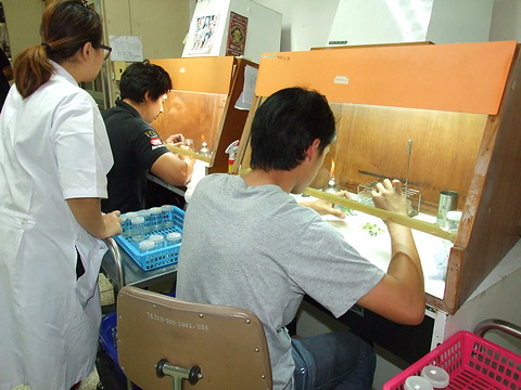 การขยายพันธุ์ไม้ดอกไม้ประดับด้วยเทคนิคการเพาะเลี้ยงเนื้อเยื่อ รุ่นที่ 45