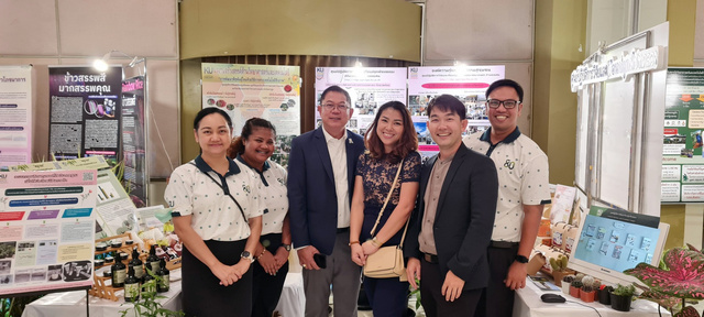 ร่วมจัดนิทรรศการแสดงผลงานด้านวิชาการ สานพลังเพื่อพัฒนามหาวิทยาลัยเกษตรศาสตร์